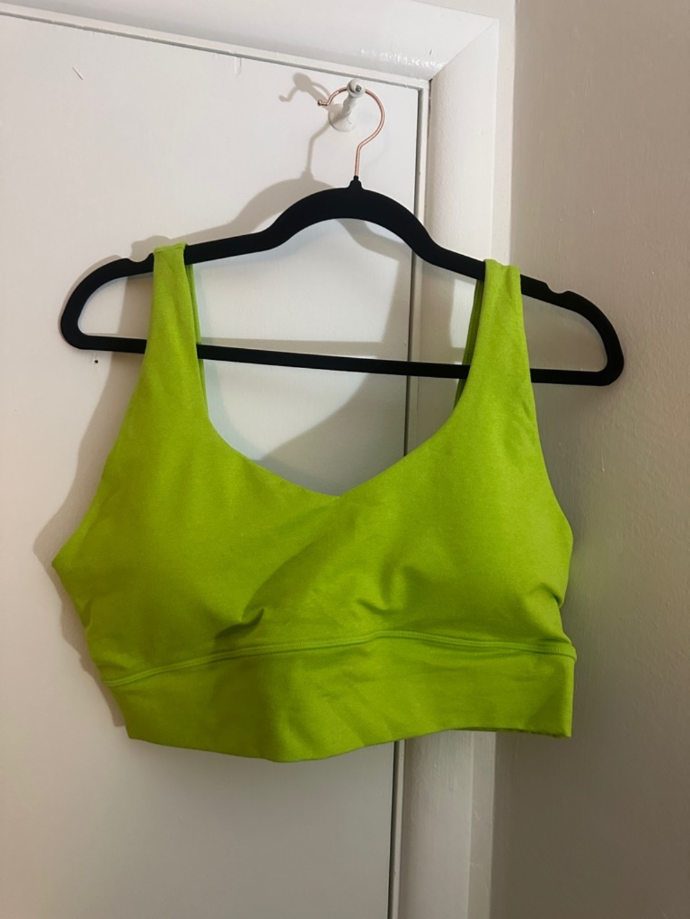 Ptula Women’s Lime Green Seamless Sports Bralette